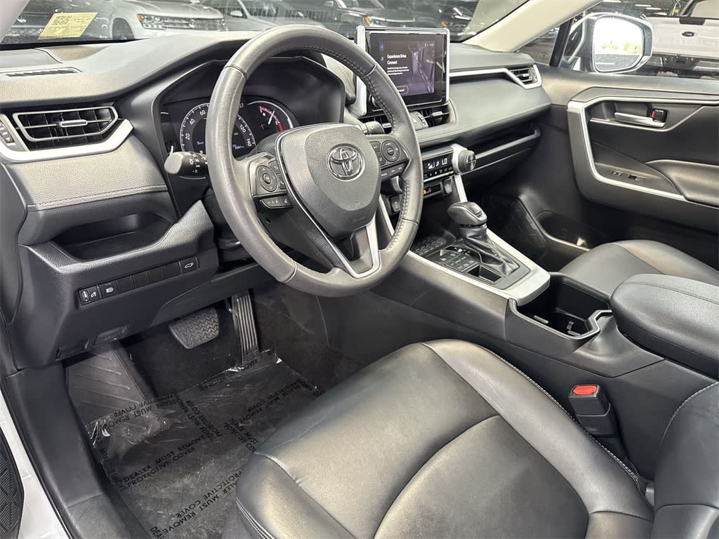 Thumbnail: 2024 Toyota RAV4 - 2