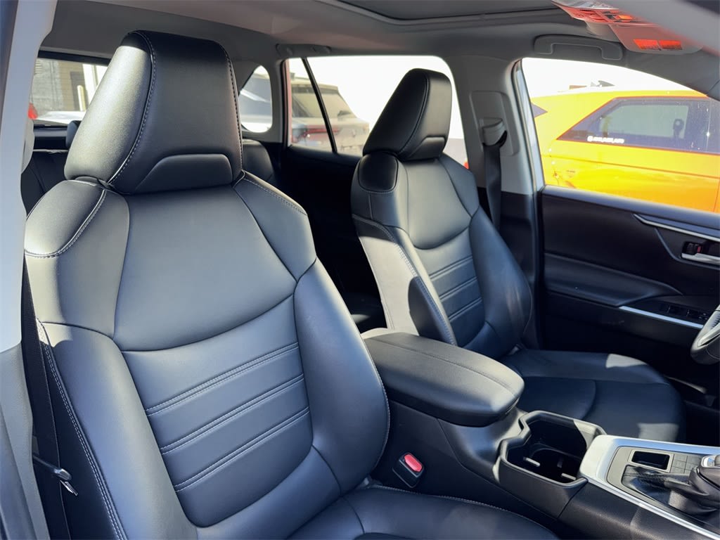 Thumbnail: 2024 Toyota RAV4 - 12