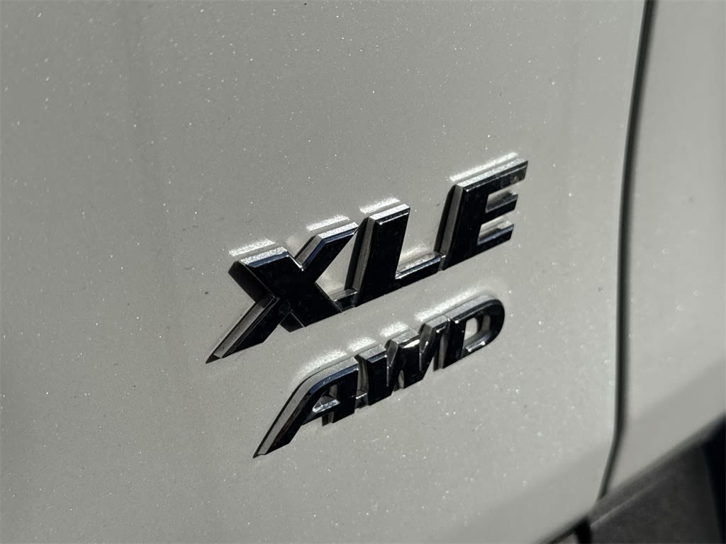 Thumbnail: 2024 Toyota RAV4 - 7