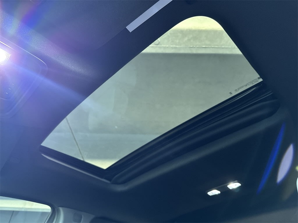 Thumbnail: 2025 Chevrolet Silverado 1500 - 25
