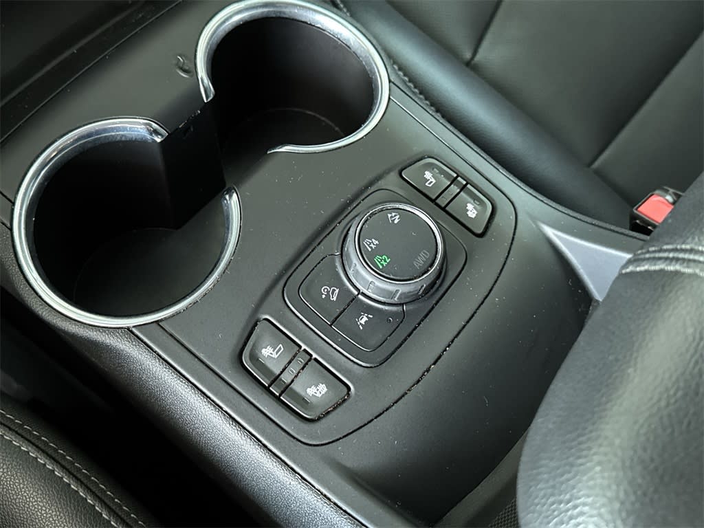 Thumbnail: 2023 GMC Terrain - 16