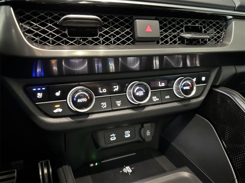 Thumbnail: 2025 Acura ADX - 26