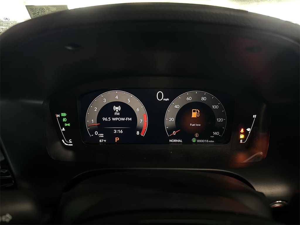 Thumbnail: 2025 Acura ADX - 17