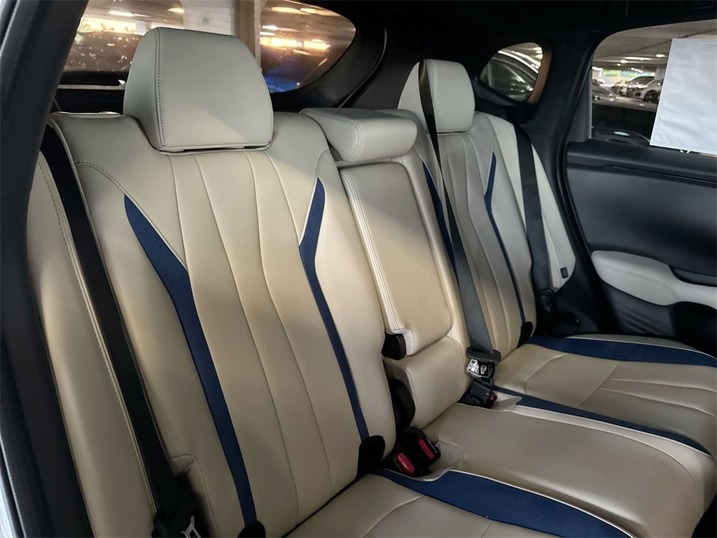 Thumbnail: 2025 Acura ADX - 11