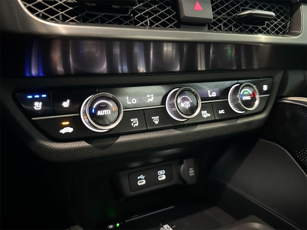 Thumbnail: 2025 Acura ADX - 27