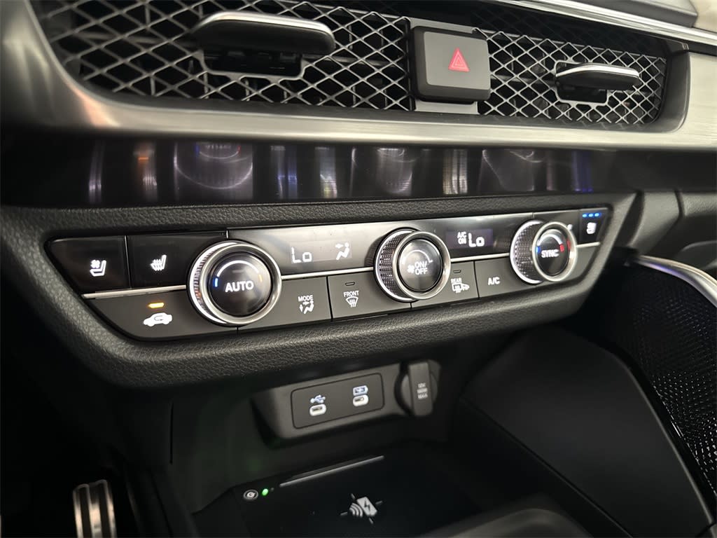 Thumbnail: 2025 Acura ADX - 27