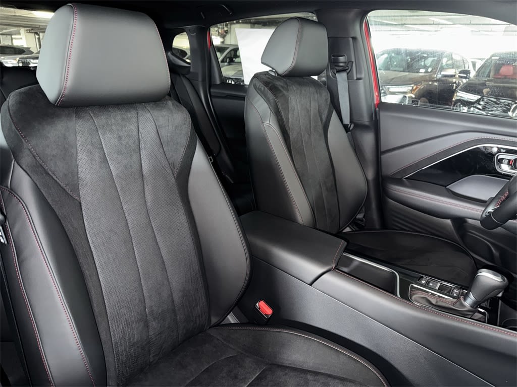 Thumbnail: 2025 Acura ADX - 11