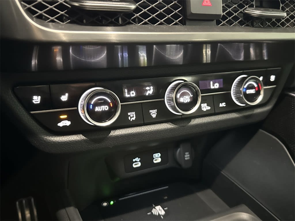 Thumbnail: 2025 Acura ADX - 26