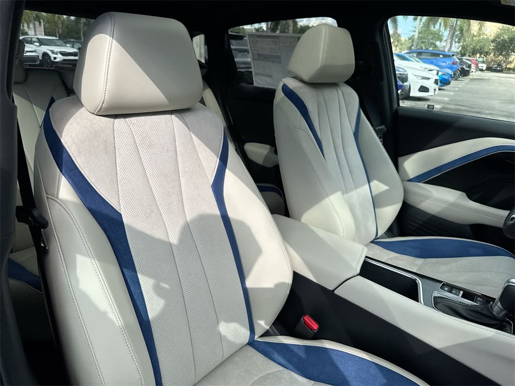 Thumbnail: 2025 Acura ADX - 12