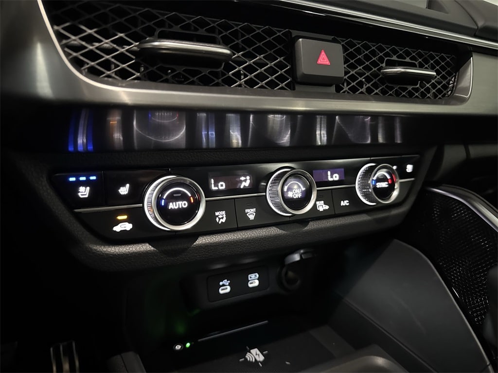 Thumbnail: 2025 Acura ADX - 26