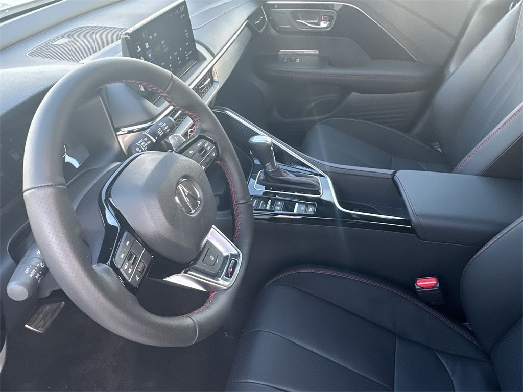 Thumbnail: 2025 Acura ADX - 2