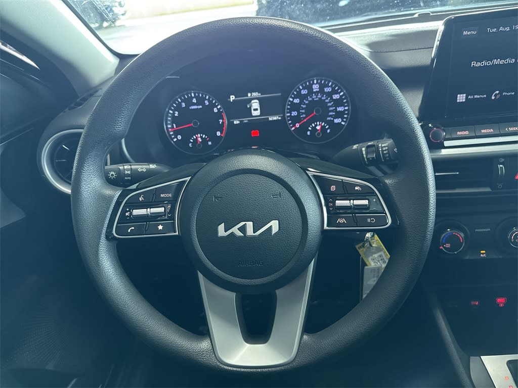 Thumbnail: 2024 Kia Forte - 10