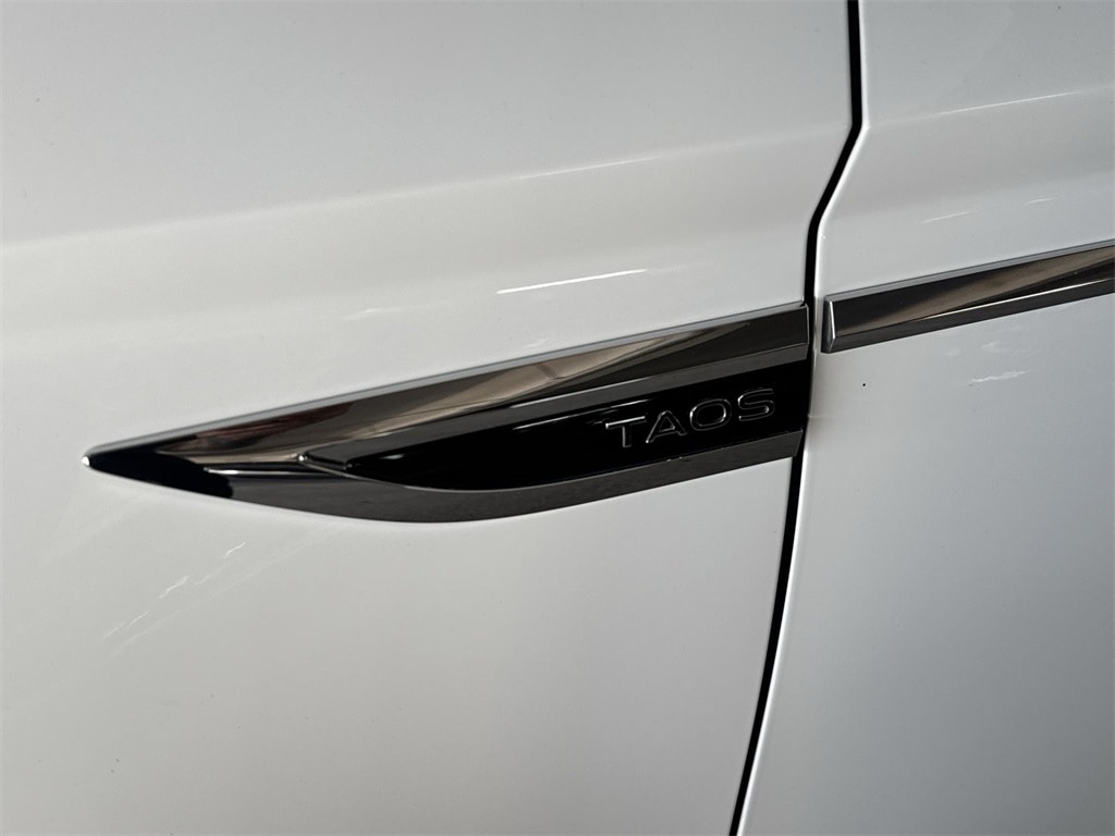 Thumbnail: 2024 Volkswagen Taos - 7