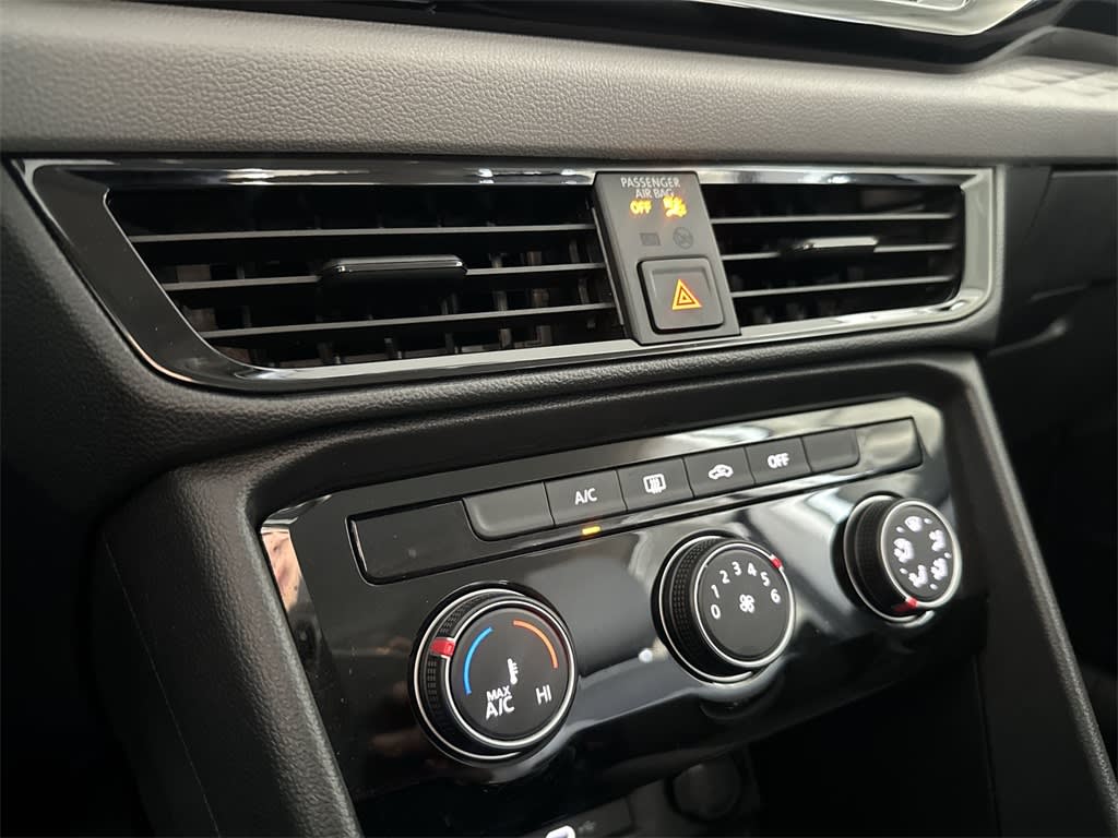 Thumbnail: 2024 Volkswagen Taos - 25