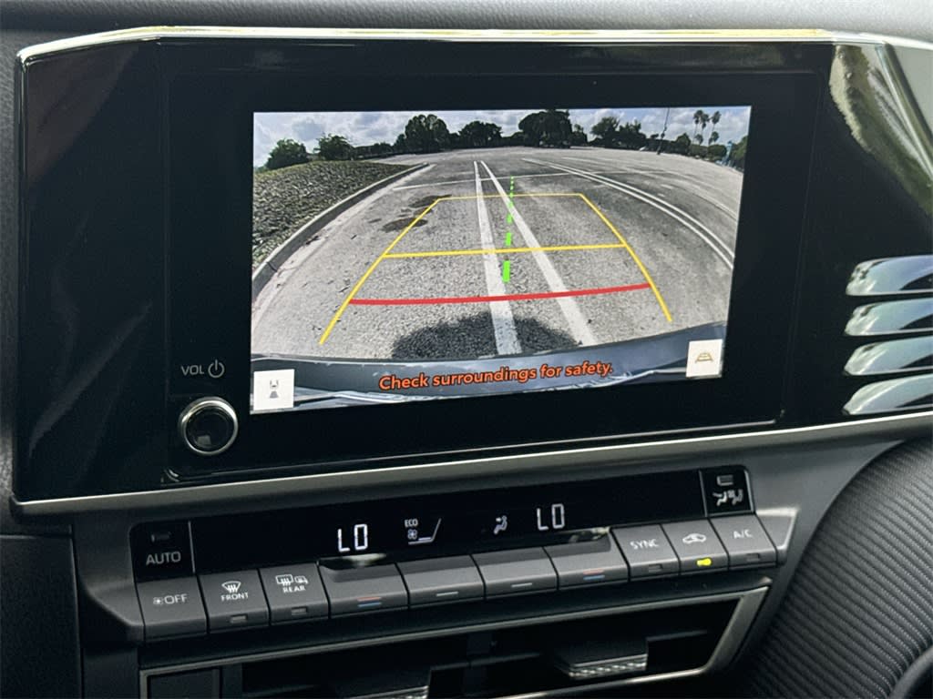 Thumbnail: 2025 Toyota Camry - 25