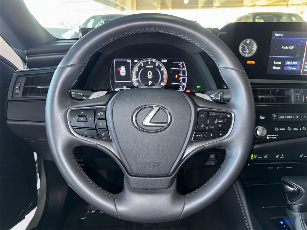 Thumbnail: 2022 Lexus ES - 10