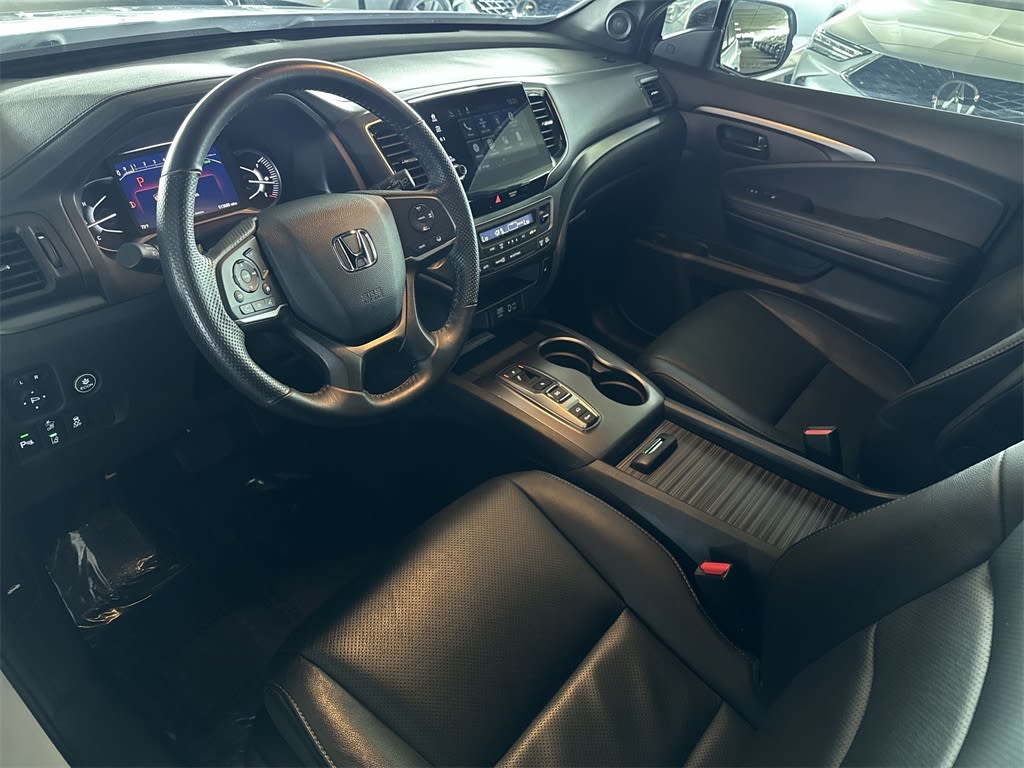 Thumbnail: 2023 Honda Passport - 2