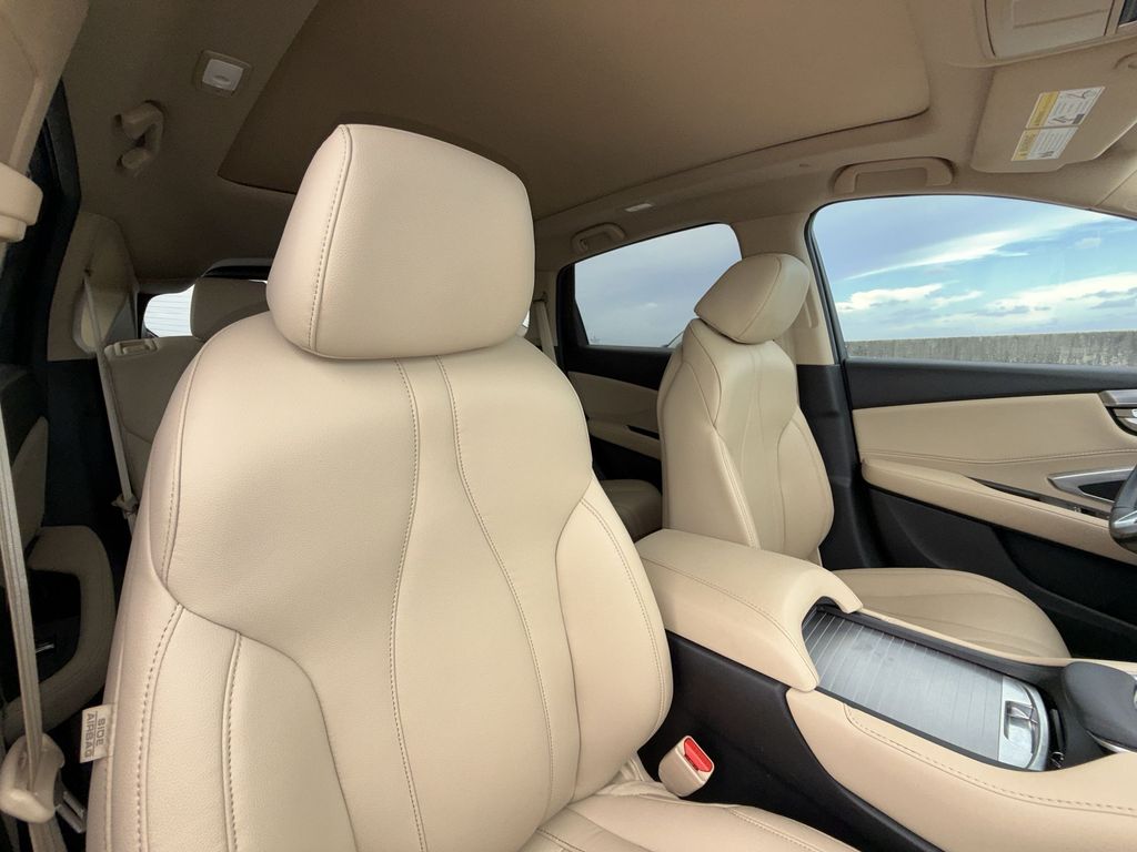 Thumbnail: 2024 Acura RDX - 12