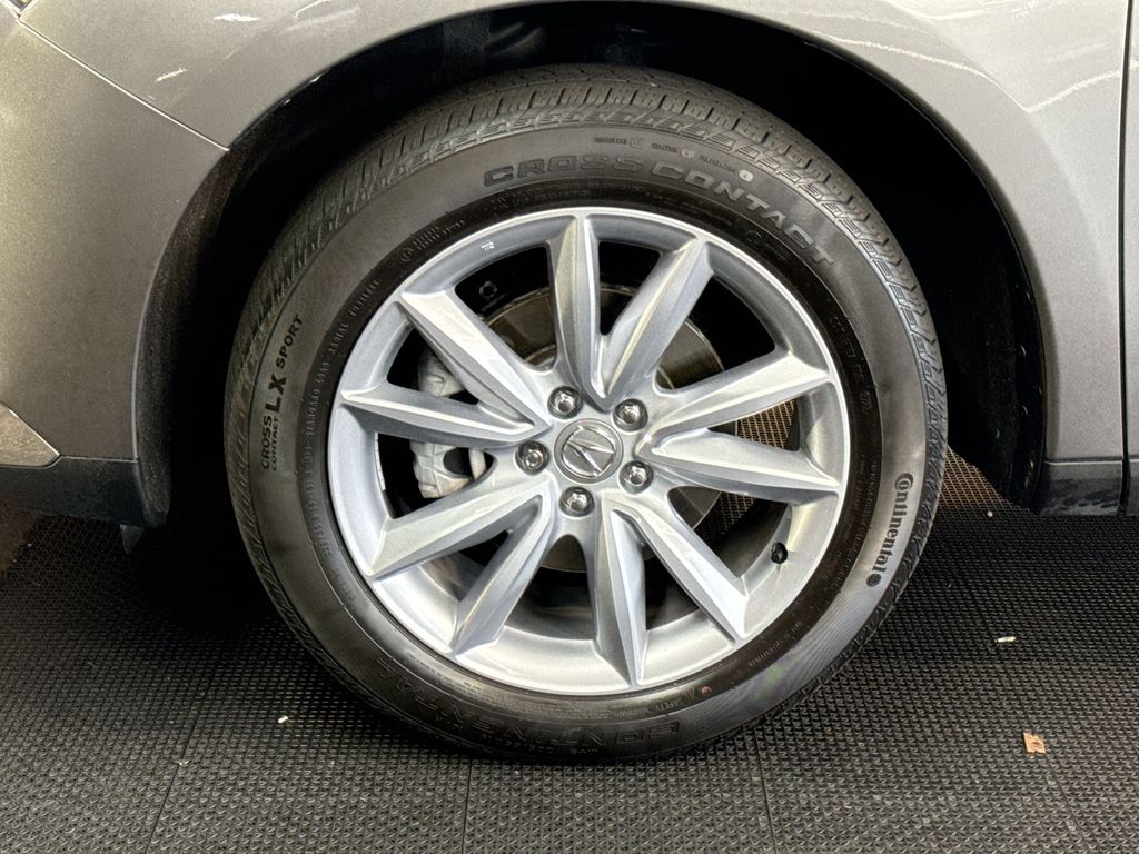 Thumbnail: 2024 Acura RDX - 8