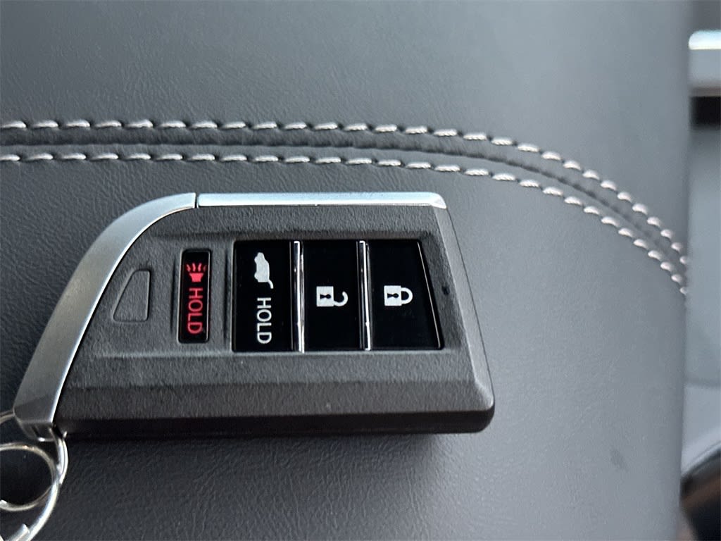 Thumbnail: 2025 Acura RDX - 19