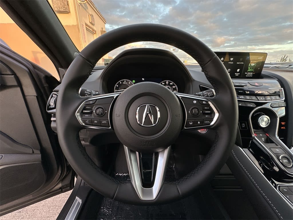 Thumbnail: 2025 Acura RDX - 10