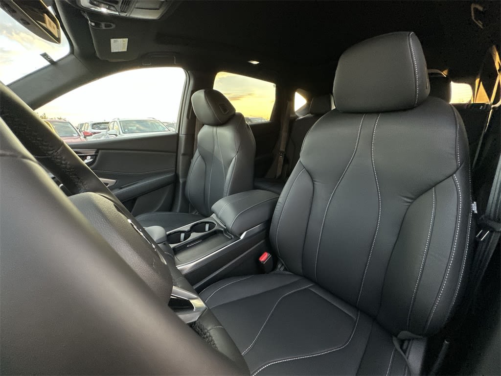 Thumbnail: 2025 Acura RDX - 11