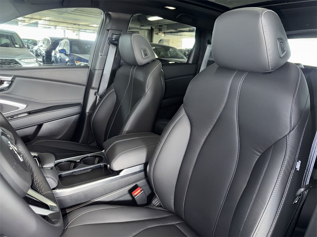 Thumbnail: 2025 Acura RDX - 11