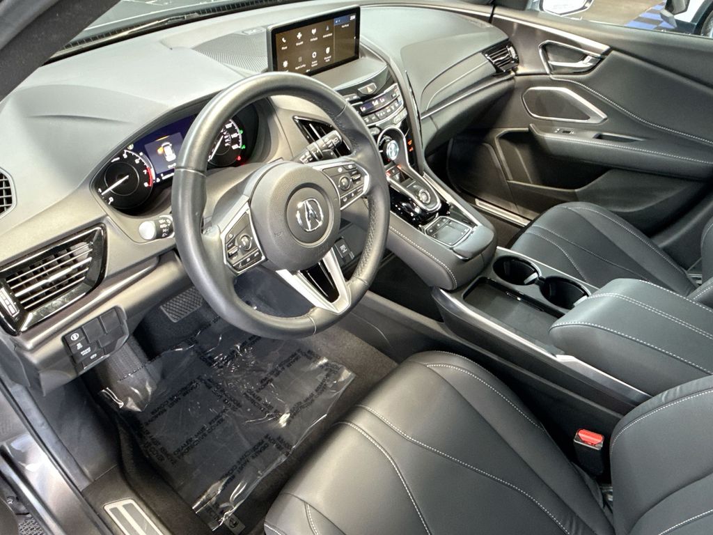 Thumbnail: 2025 Acura RDX - 2