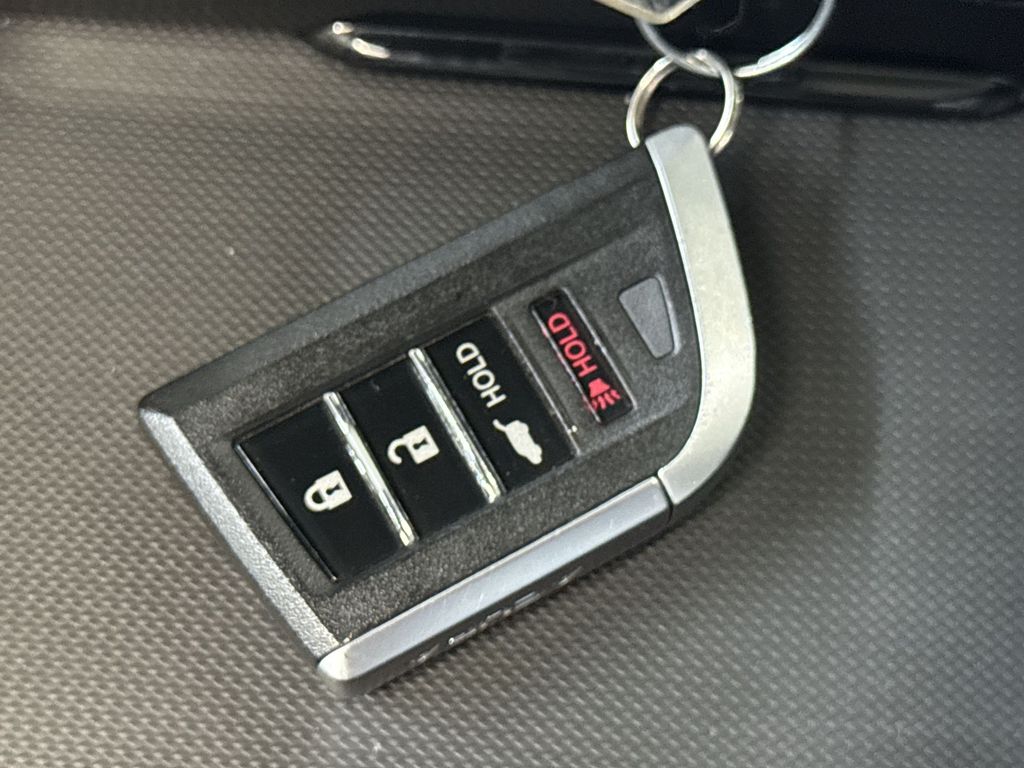 Thumbnail: 2025 Acura RDX - 29