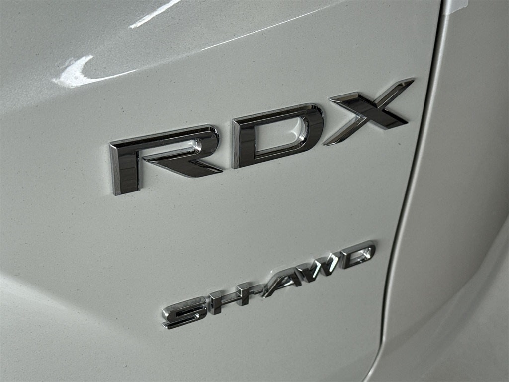 Thumbnail: 2025 Acura RDX - 7