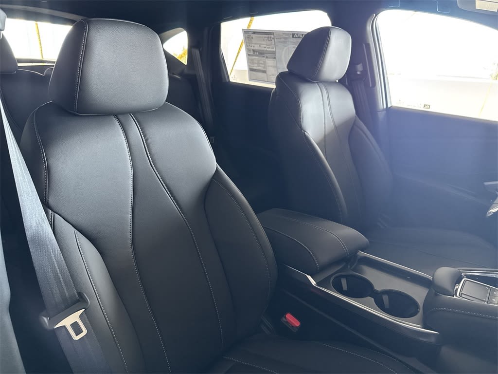 Thumbnail: 2025 Acura RDX - 12