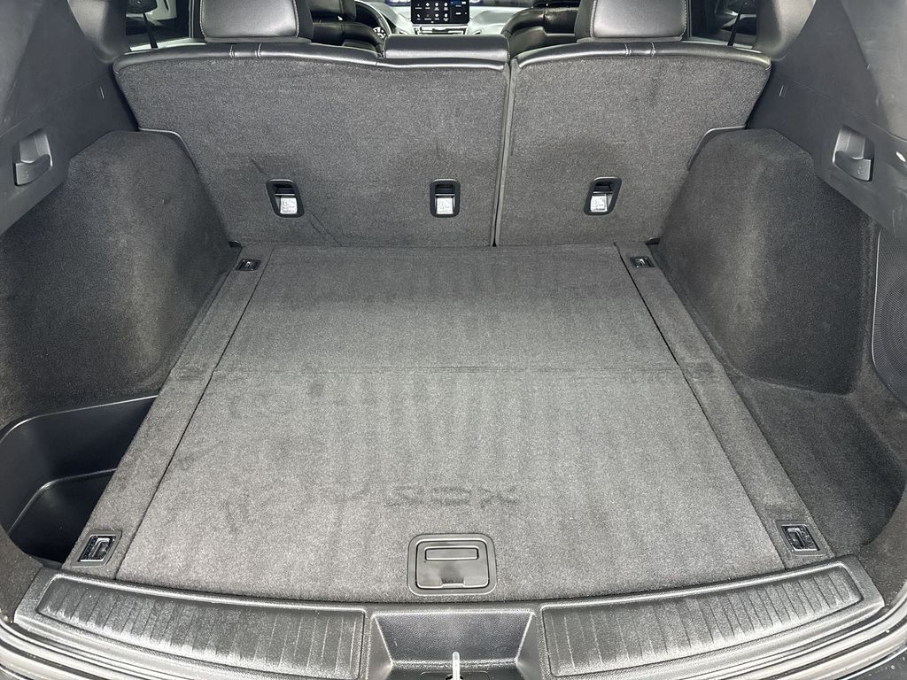 Thumbnail: 2025 Acura RDX - 16