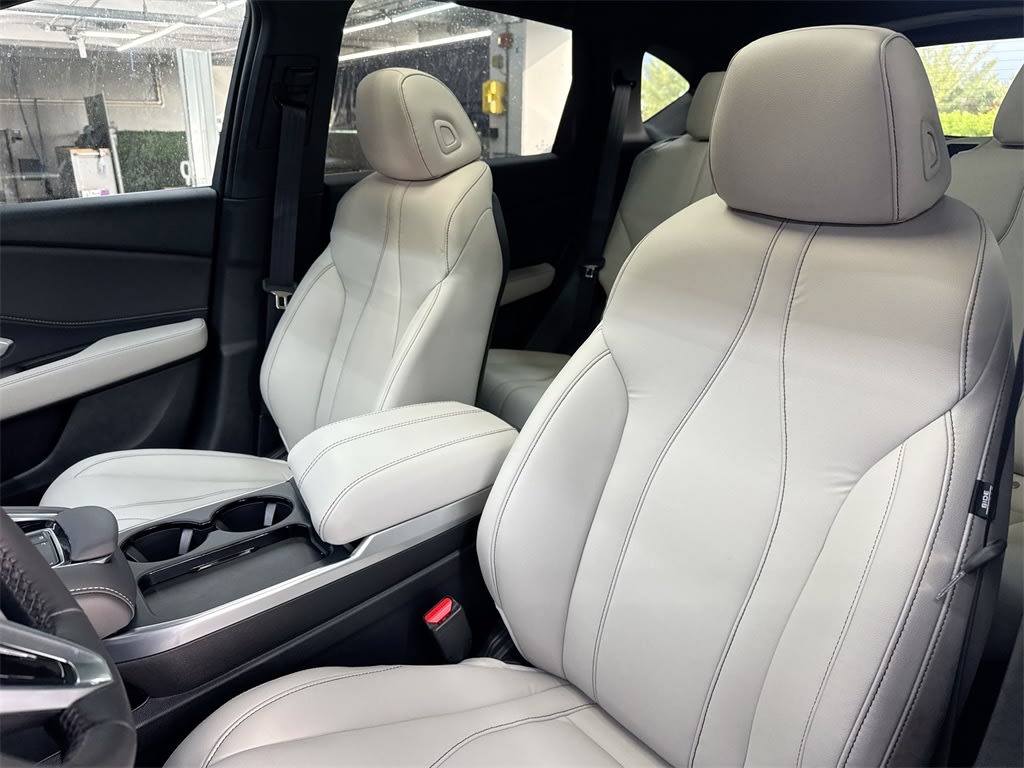 Thumbnail: 2025 Acura RDX - 11