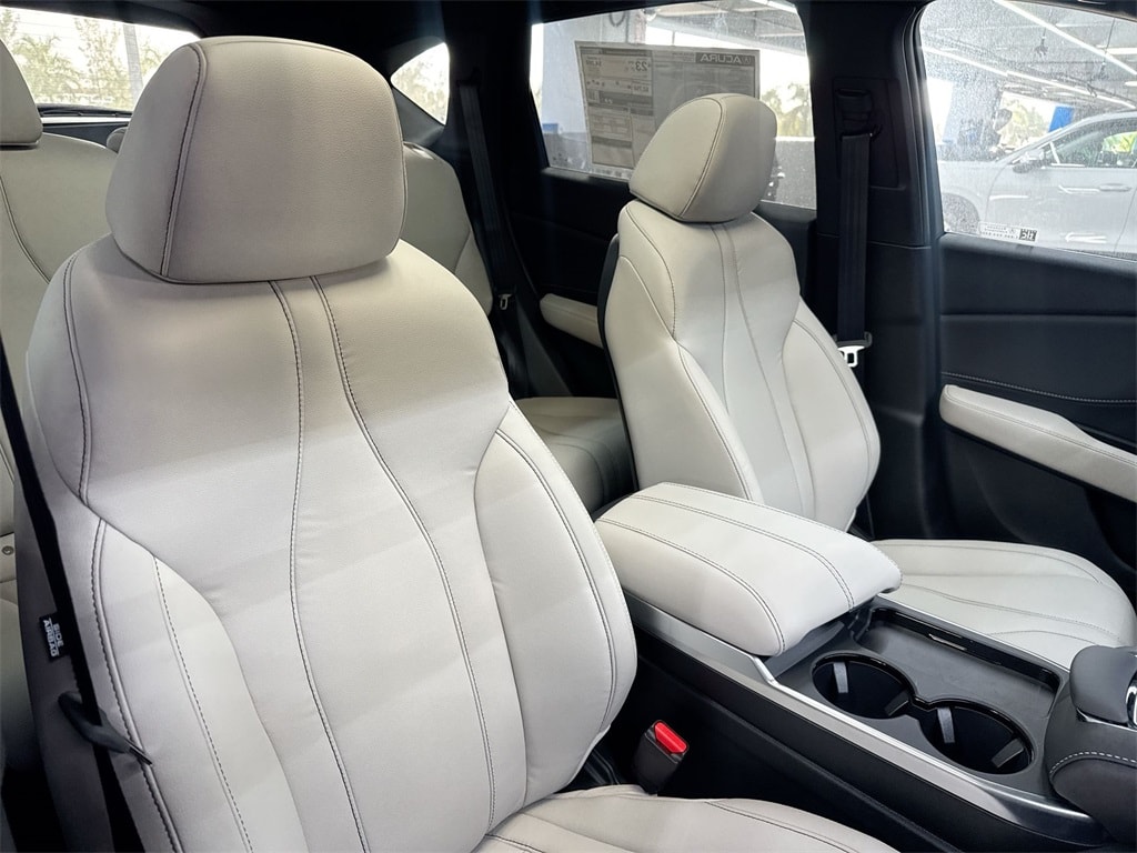 Thumbnail: 2025 Acura RDX - 12