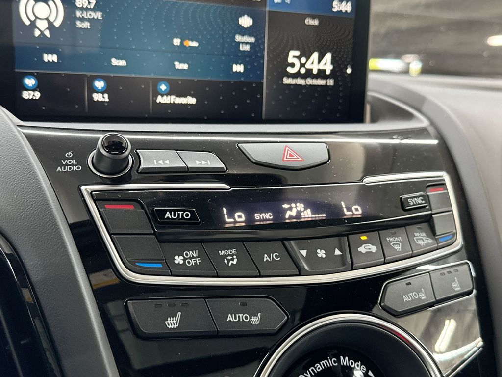 Thumbnail: 2025 Acura RDX - 27