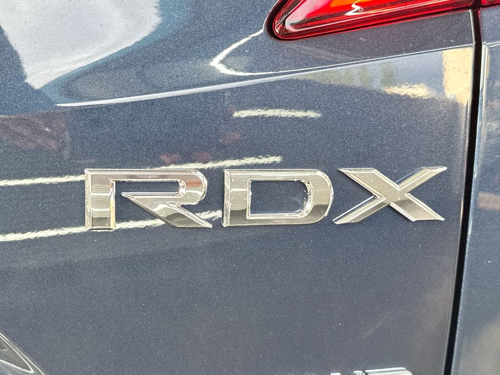 Thumbnail: 2025 Acura RDX - 7