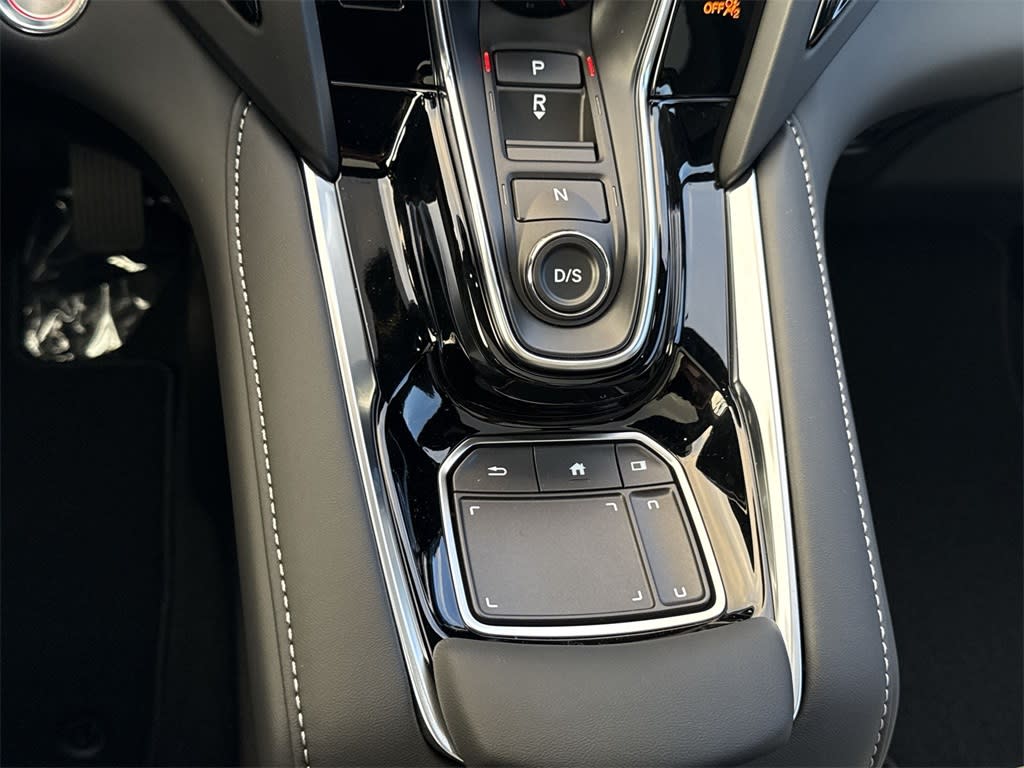 Thumbnail: 2025 Acura RDX - 15