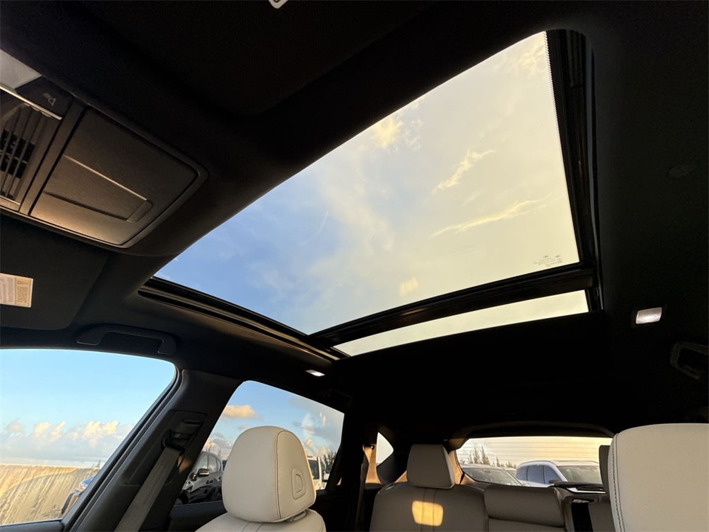 Thumbnail: 2025 Acura RDX - 24