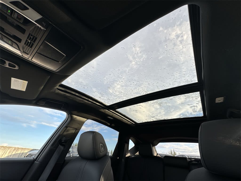 Thumbnail: 2025 Acura RDX - 25