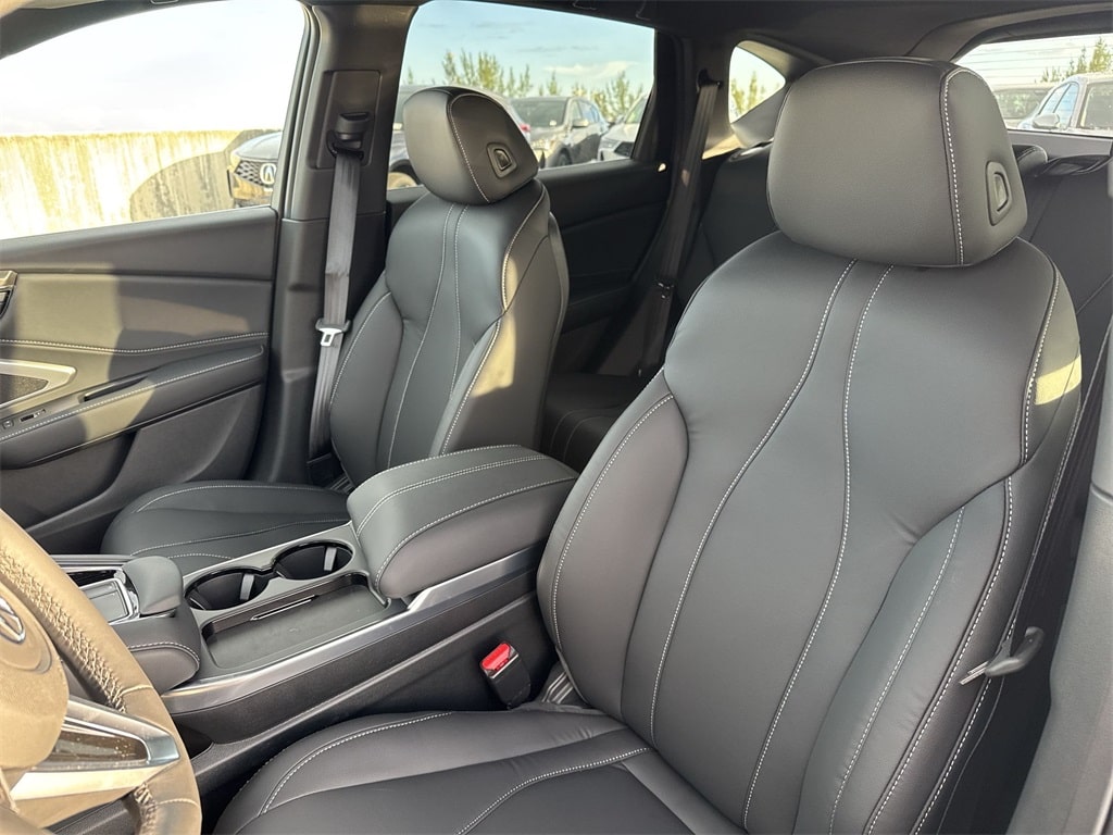 Thumbnail: 2025 Acura RDX - 11