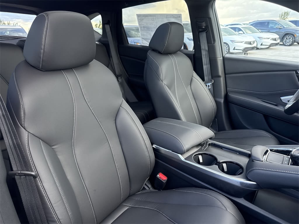 Thumbnail: 2025 Acura RDX - 12