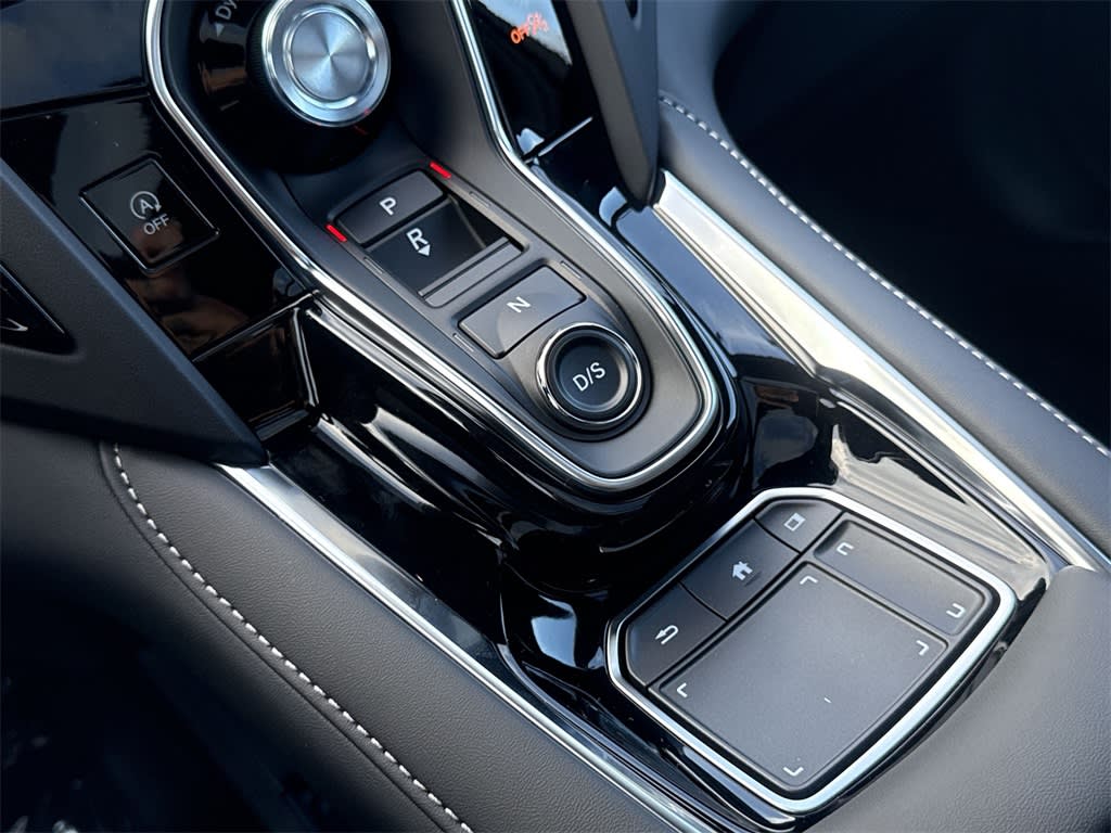 Thumbnail: 2025 Acura RDX - 16