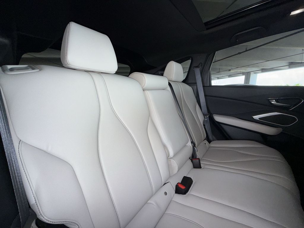 Thumbnail: 2025 Acura RDX - 28