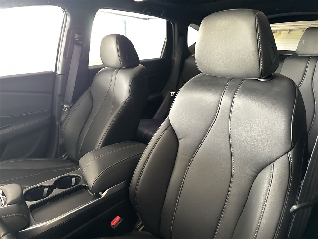 Thumbnail: 2025 Acura RDX - 11