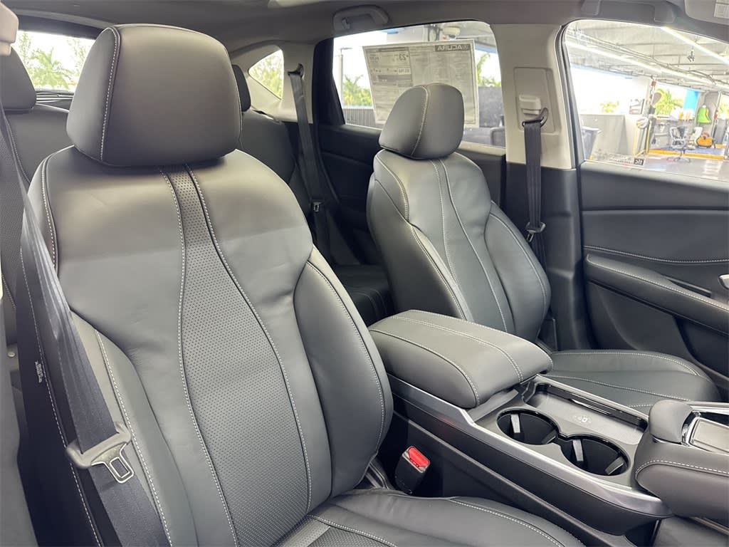 Thumbnail: 2025 Acura RDX - 12