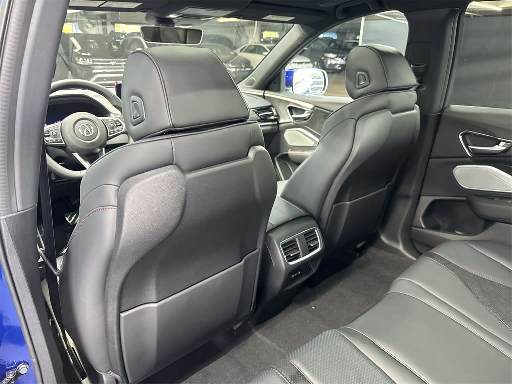 2025 Acura RDX Base 33