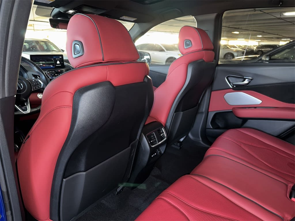 Thumbnail: 2025 Acura RDX - 28