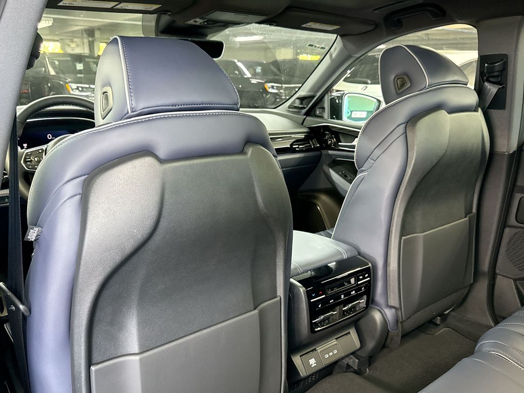 Thumbnail: 2026 Acura MDX - 12