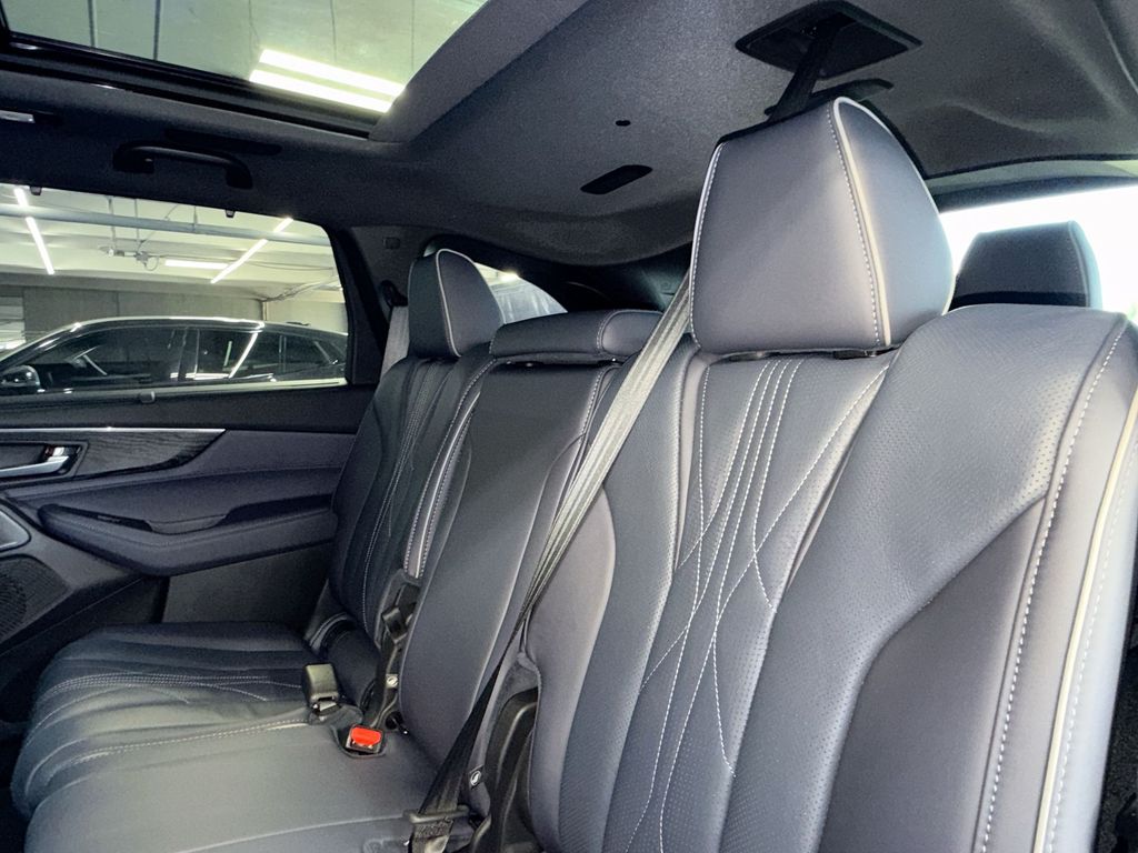Thumbnail: 2026 Acura MDX - 13