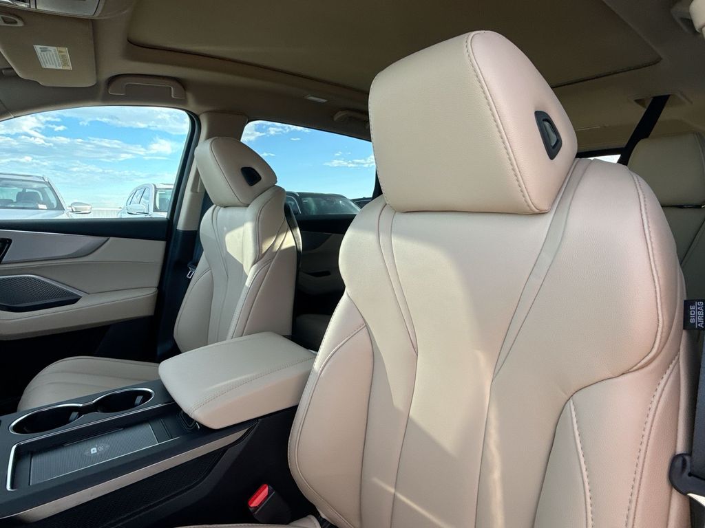 Thumbnail: 2026 Acura MDX - 11